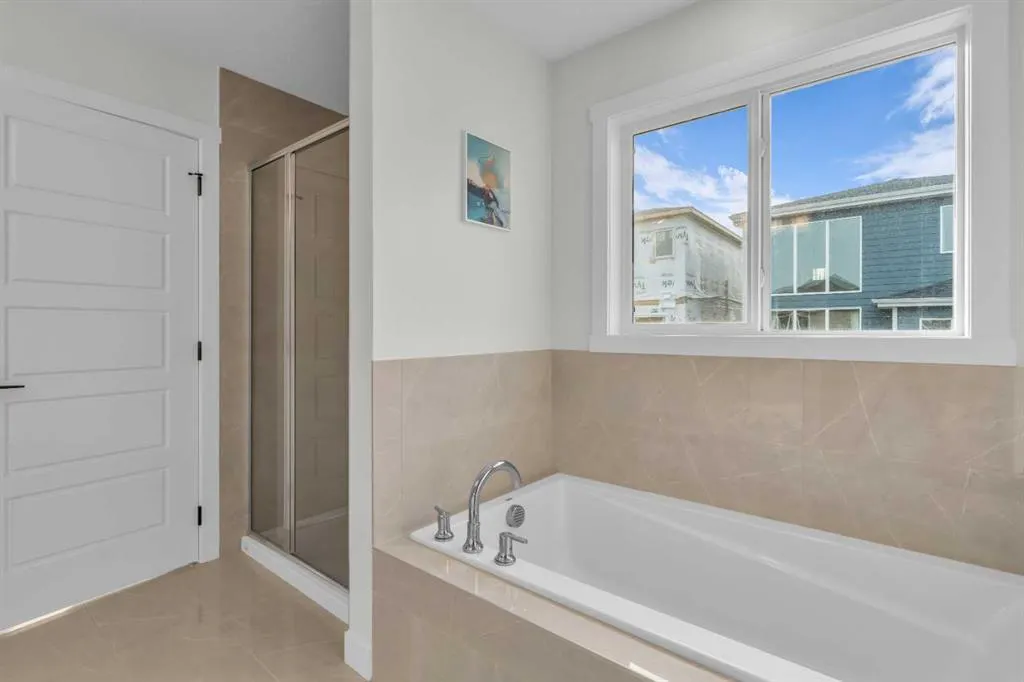 35 Versant View SW