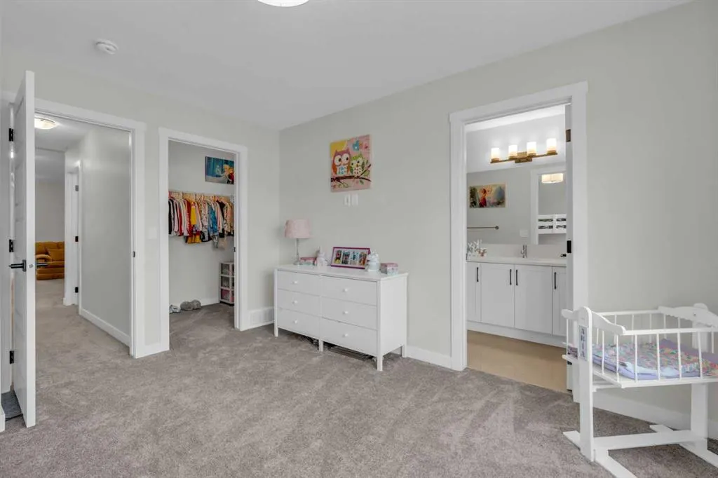 35 Versant View SW
