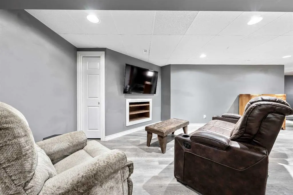 20 High Ridge Crescent NW