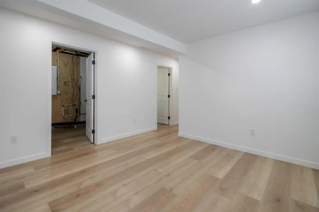 23 Trent Road W