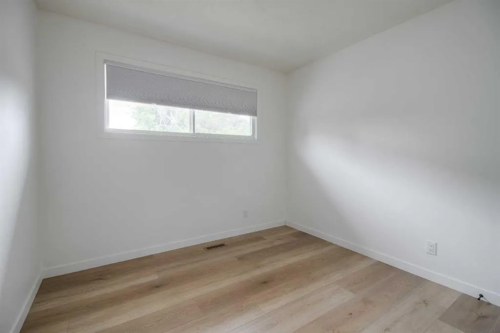 23 Trent Road W