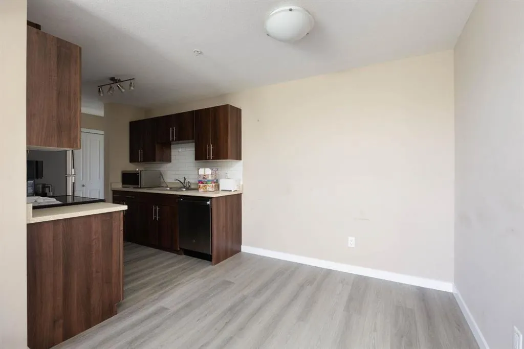 201 Abasand Drive, #1322