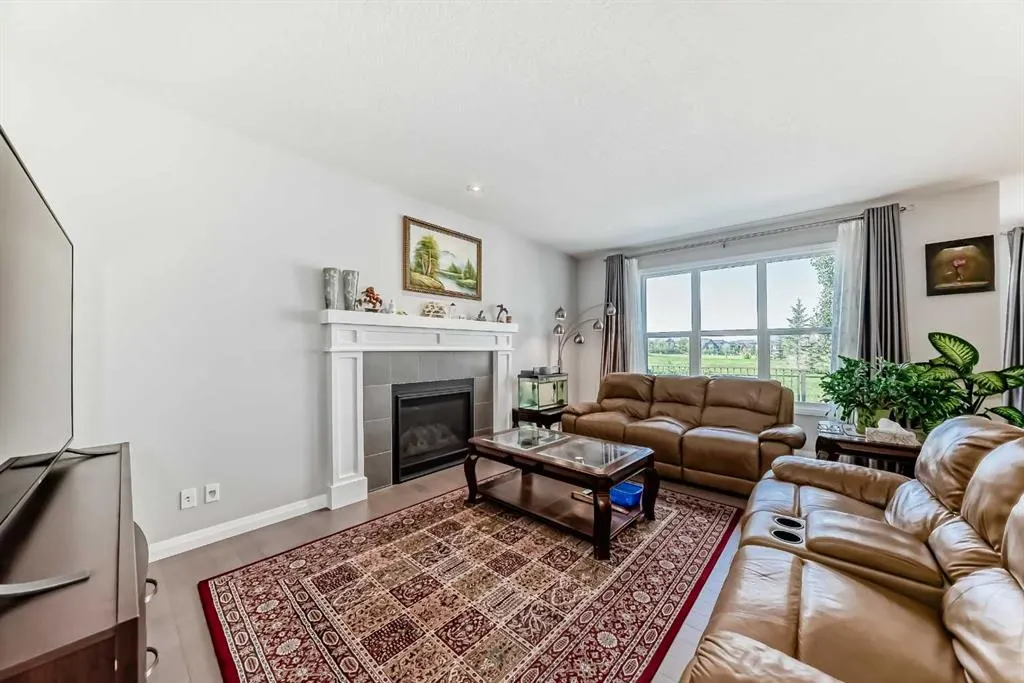 119 Legacy Glen Park SE