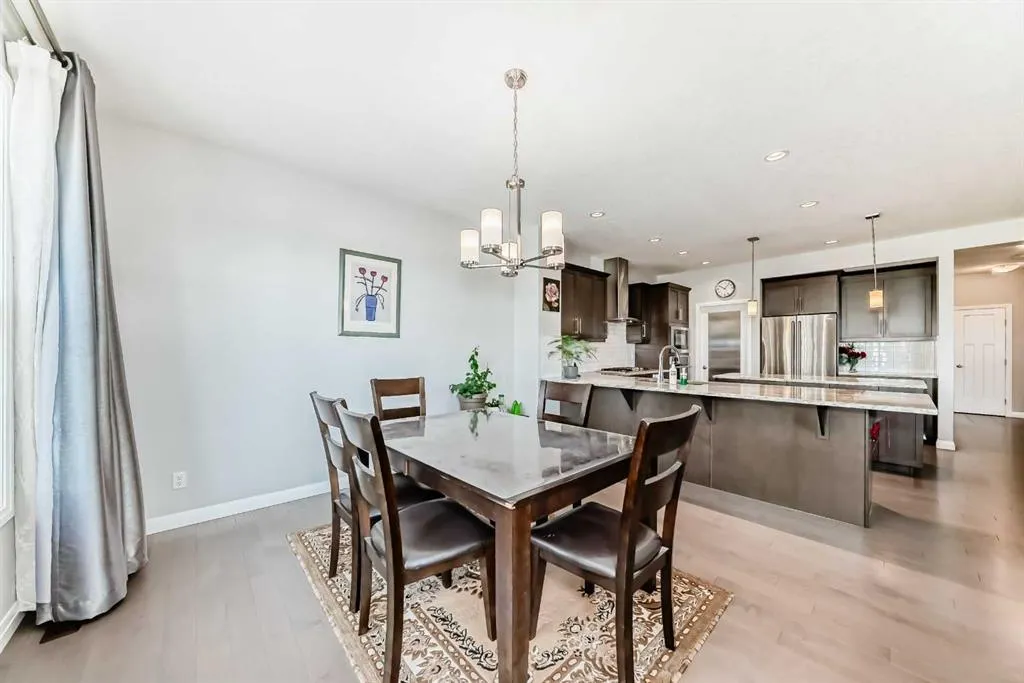 119 Legacy Glen Park SE