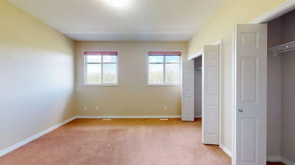 136 Fontaine Crescent, #5