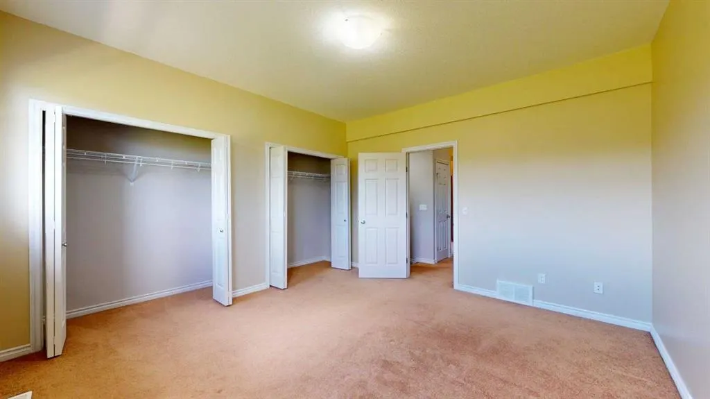 136 Fontaine Crescent, #5