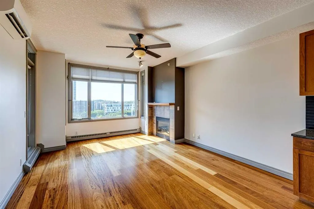 990 Centre Avenue NE, #512