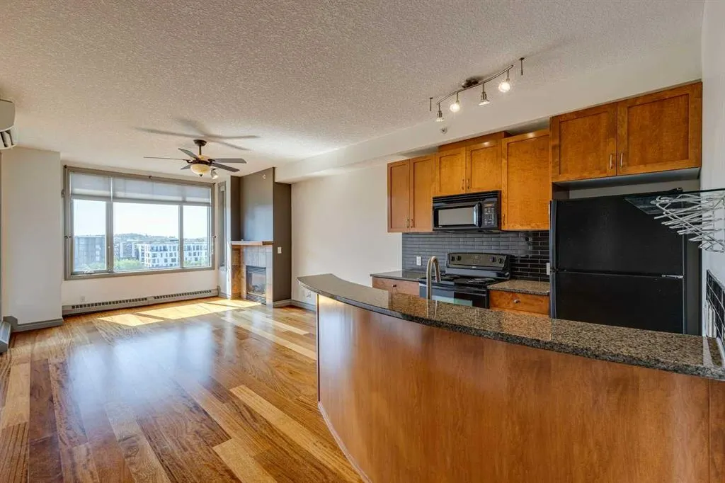 990 Centre Avenue NE, #512