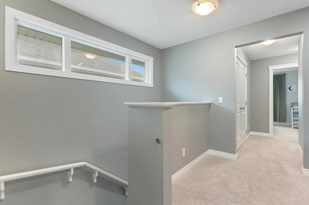454 River Heights Crescent