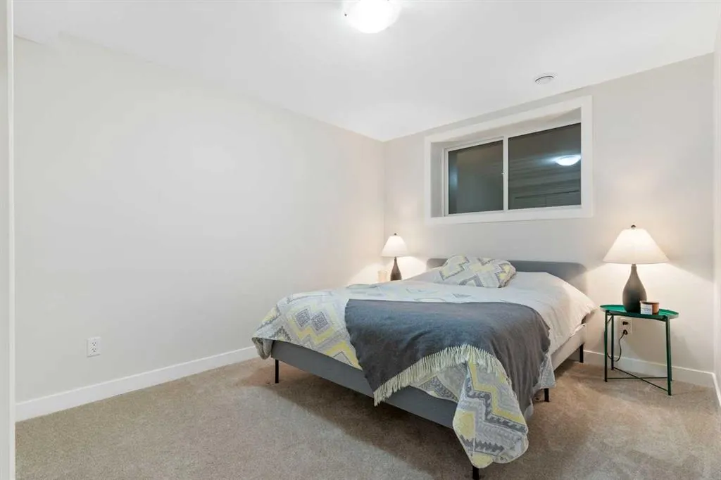 454 River Heights Crescent