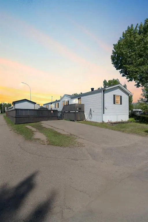 253 Grenfell Crescent