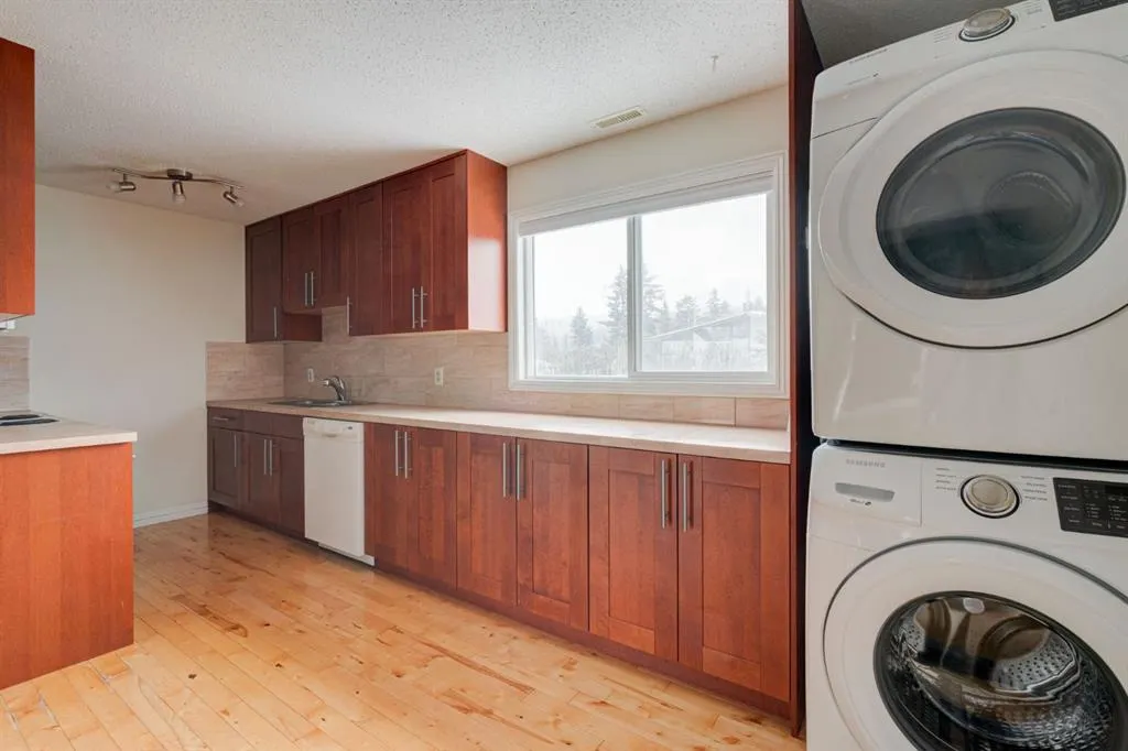 8112 36 Avenue NW, #19
