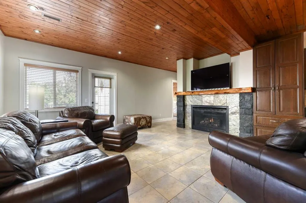140 Harvest Creek Court NE