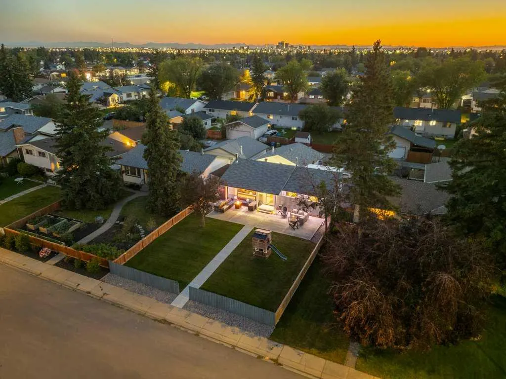 159 Rundlehorn Crescent NE