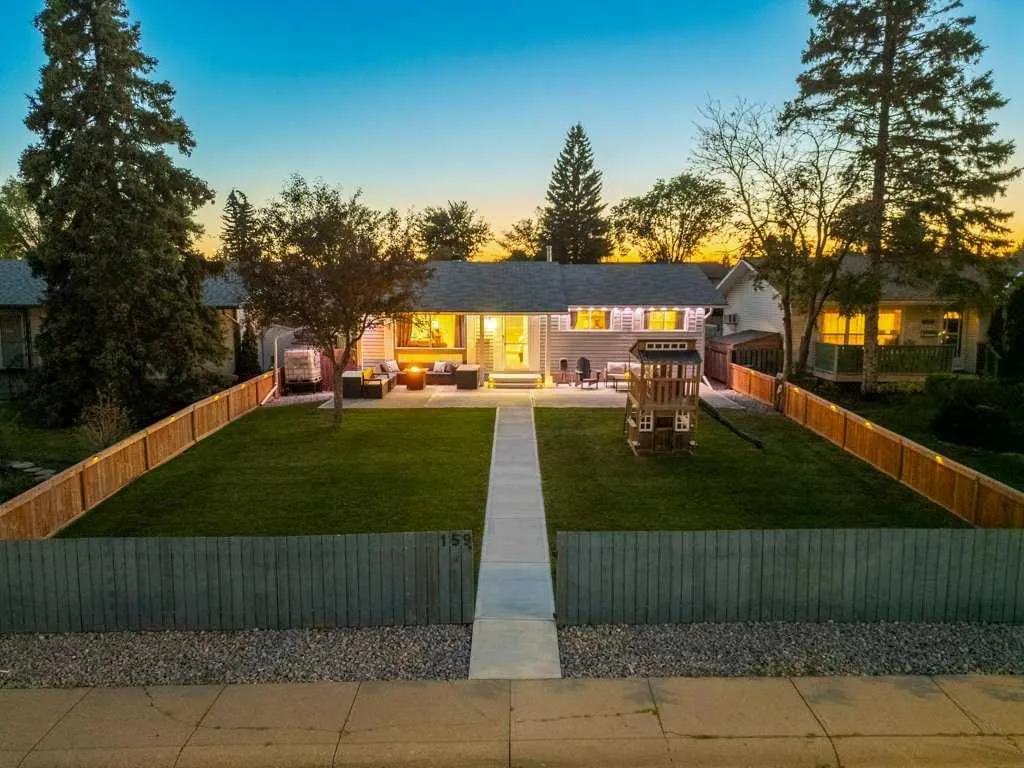 159 Rundlehorn Crescent NE
