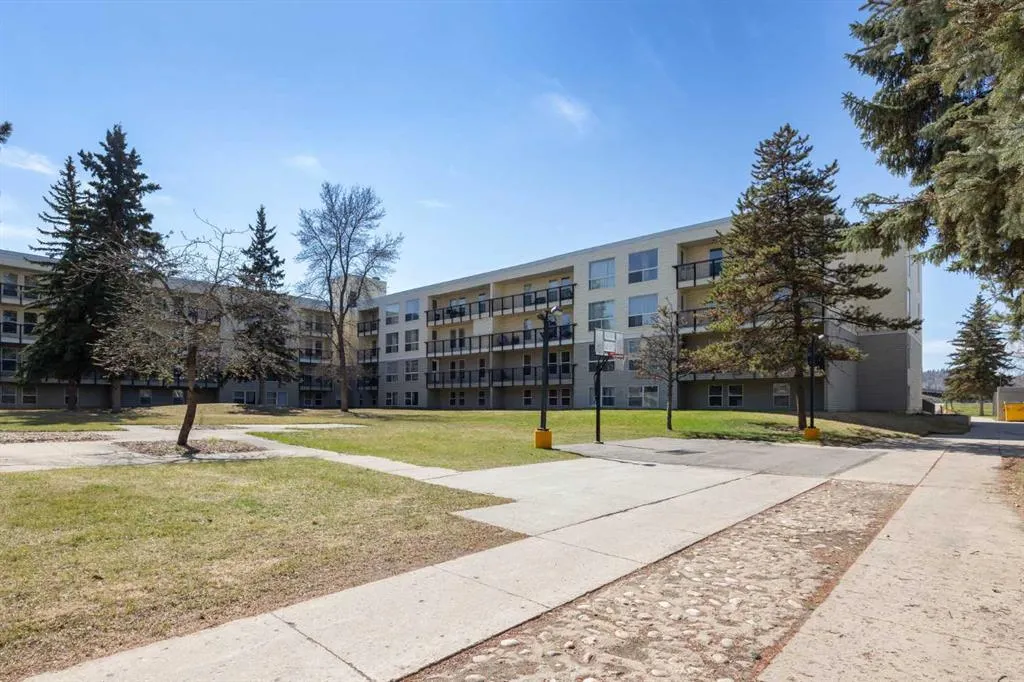 13221 Macdonald Drive, #1006