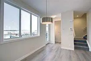 63 Lambeau Lane SE