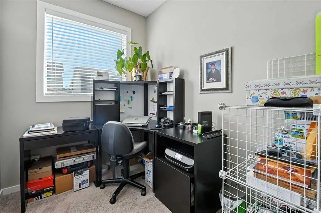 220 Legacy Crescent SE
