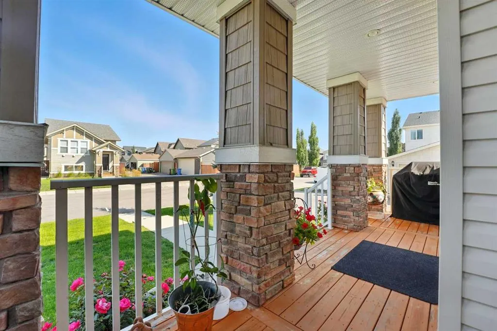 220 Legacy Crescent SE