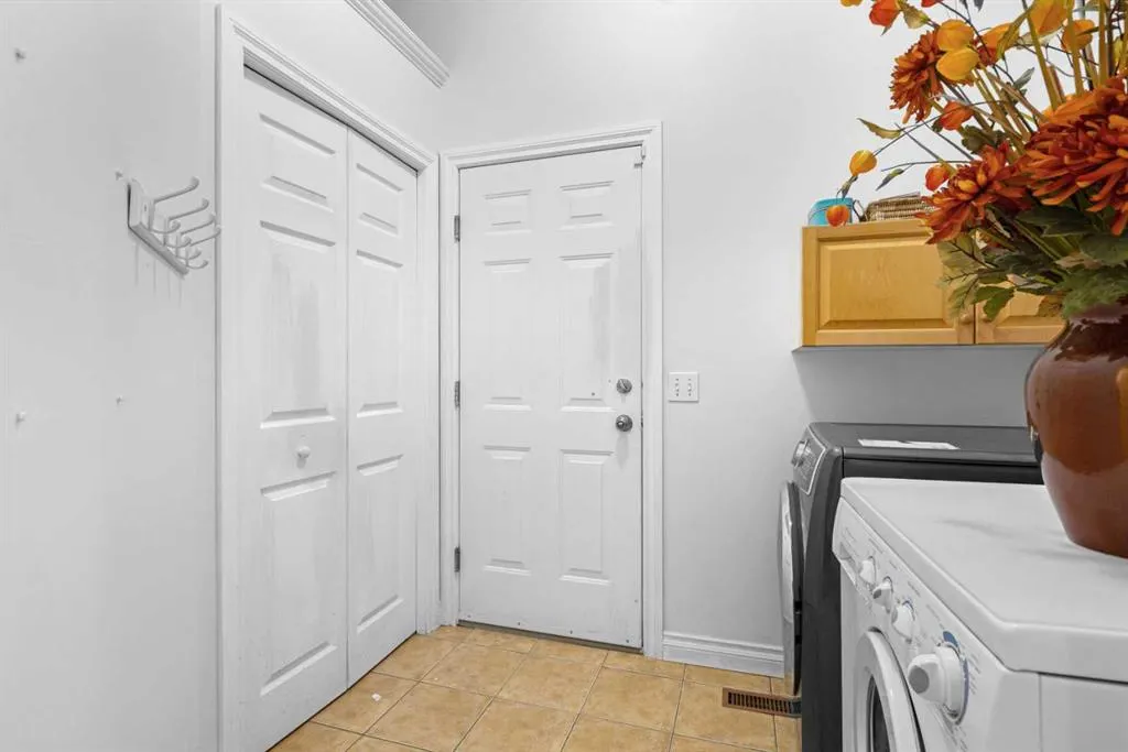 263 Citadel Meadow Grove NW