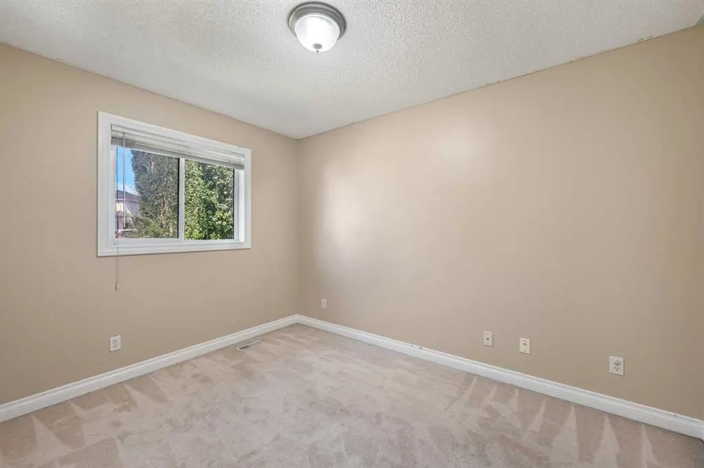 263 Citadel Meadow Grove NW