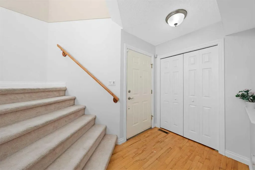 263 Citadel Meadow Grove NW