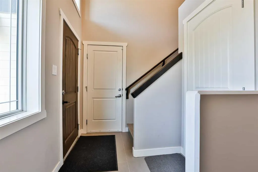 612 Aquitania Boulevard W