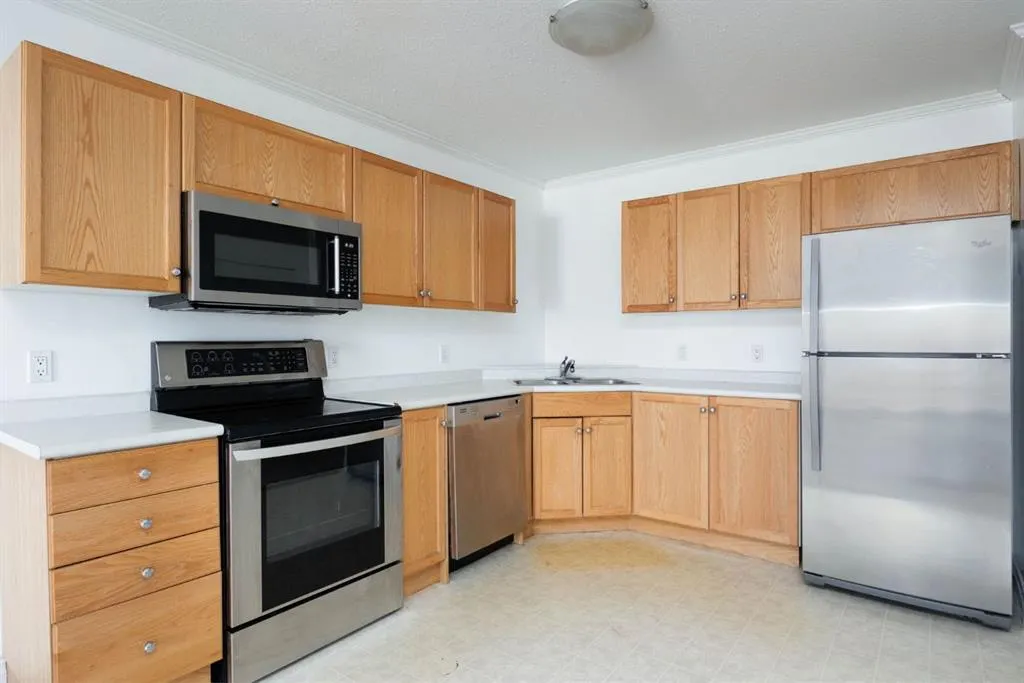 253 Gregoire Drive, #207