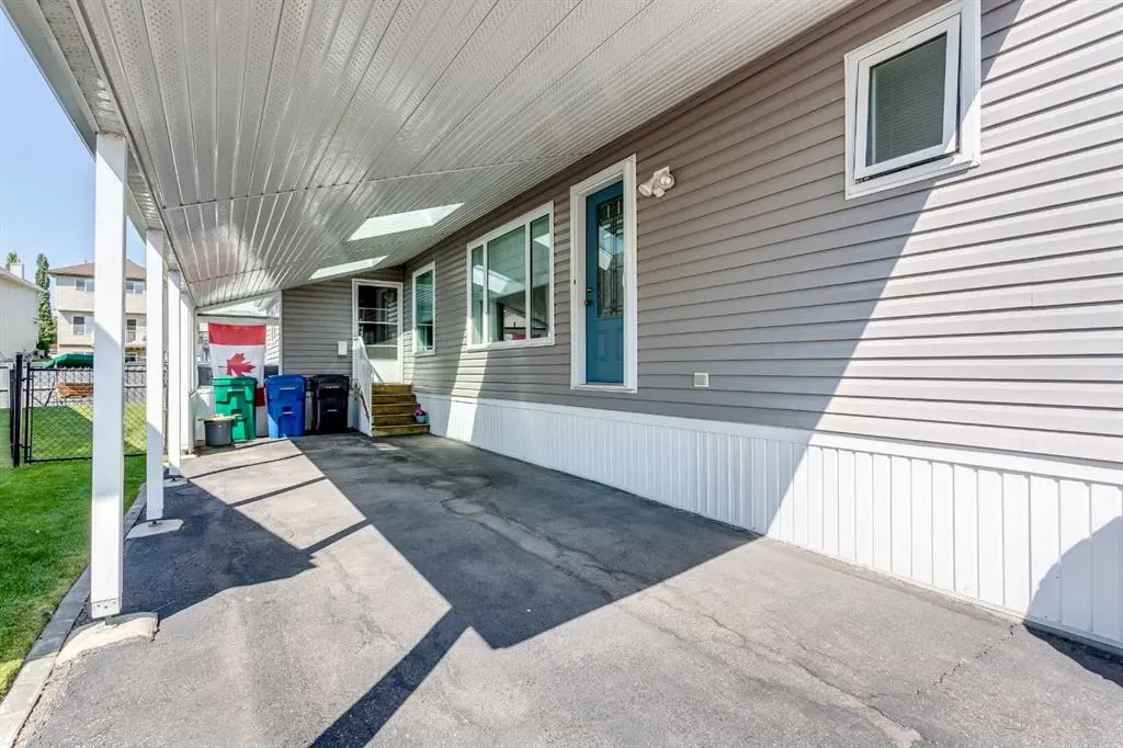 99 Arbour Lake Road NW, #264
