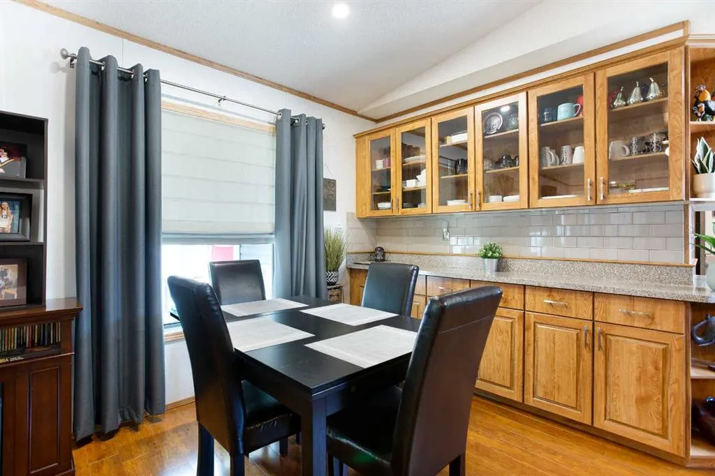 99 Arbour Lake Road NW, #264