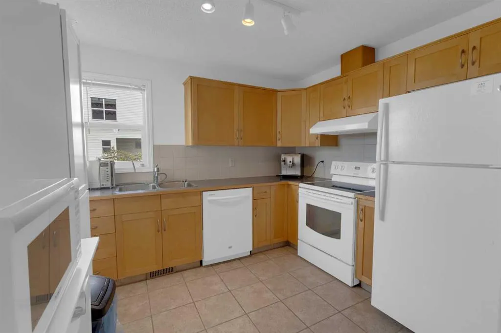 200 Hidden Hills Terrace NW, #19