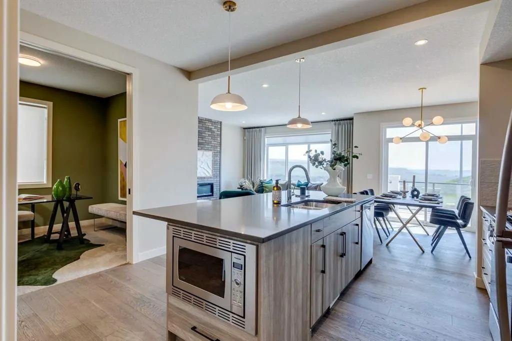 111 sundown Crescent