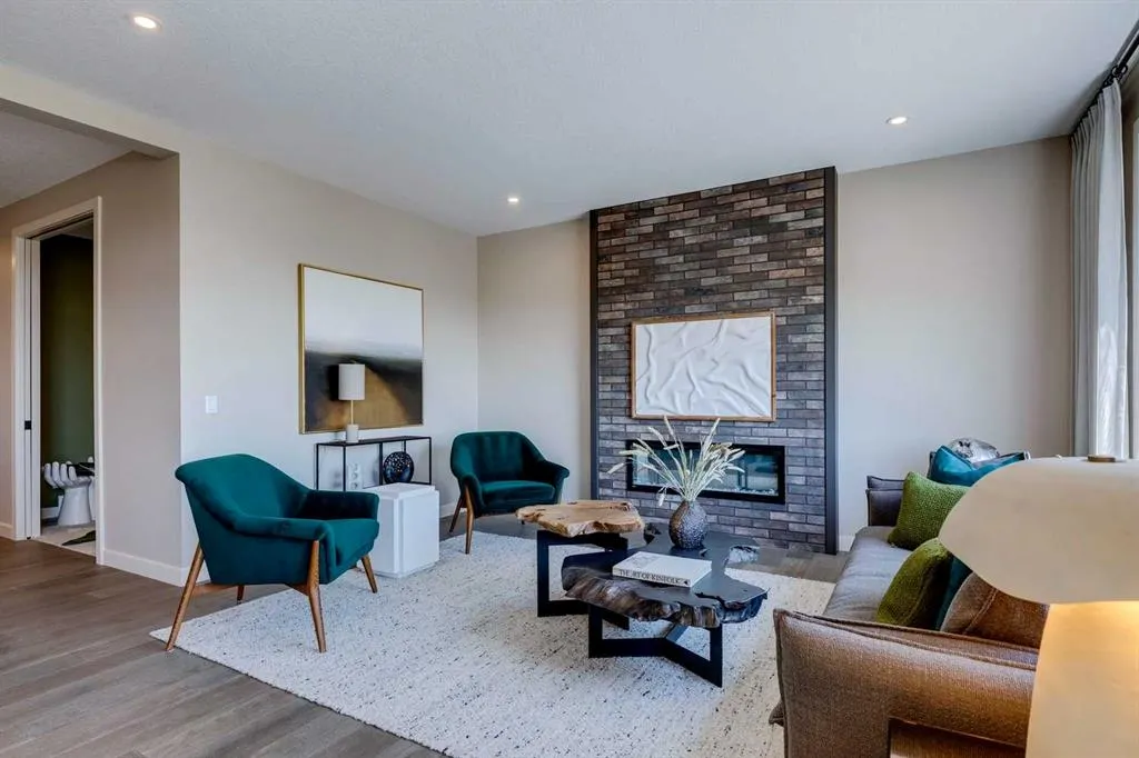 111 sundown Crescent