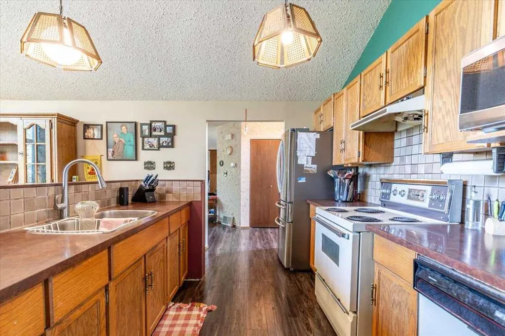 271022 Twp Rd 480, ##214