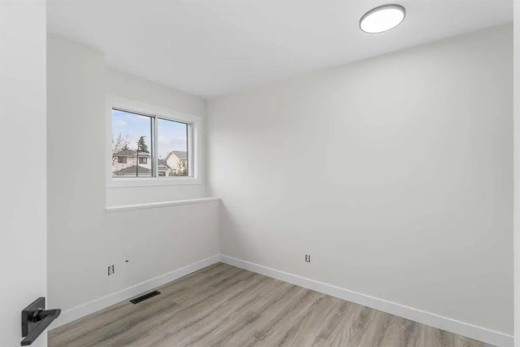395 Millrise Drive SW