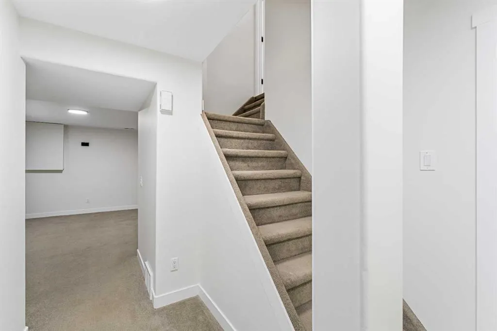 395 Millrise Drive SW