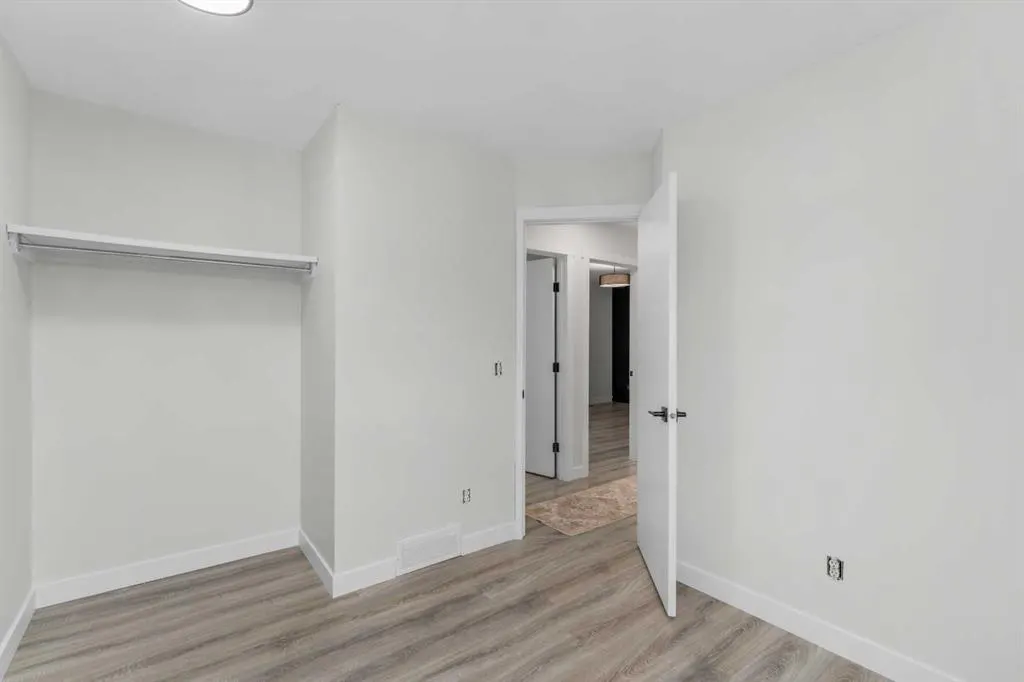 395 Millrise Drive SW