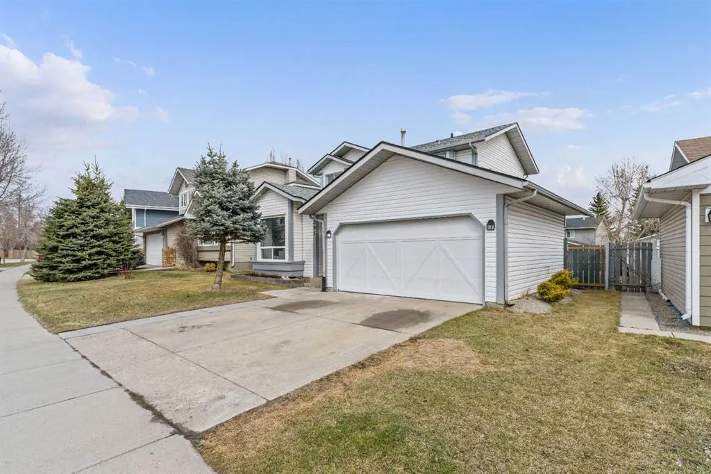 395 Millrise Drive SW