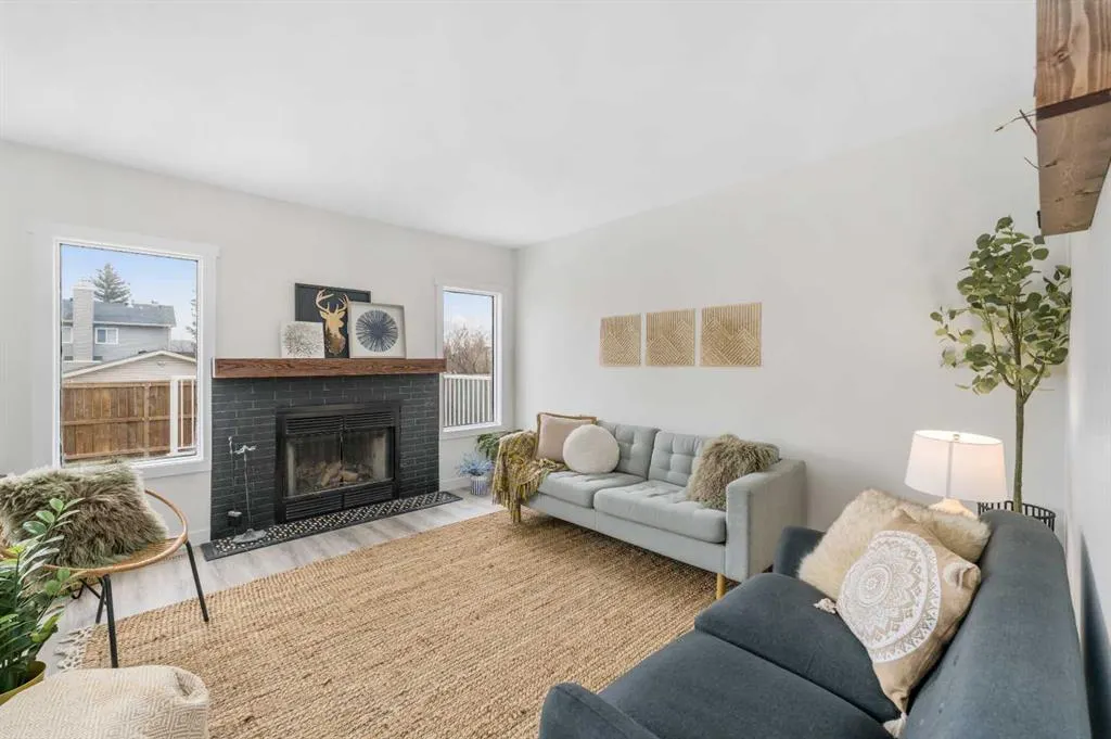 395 Millrise Drive SW