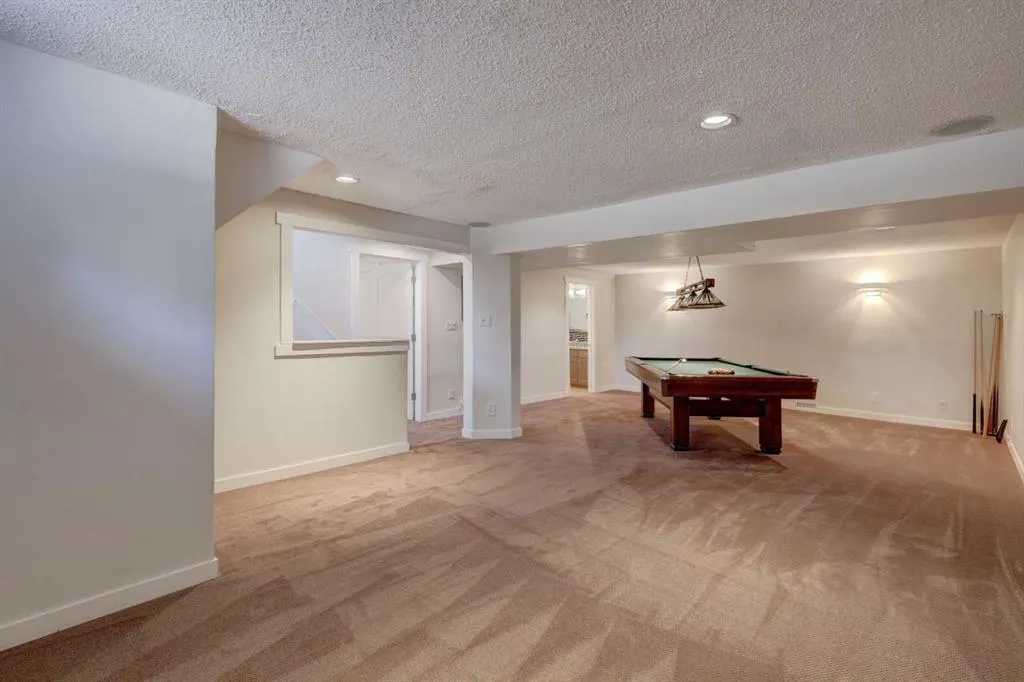 51 Rosewood Road NW