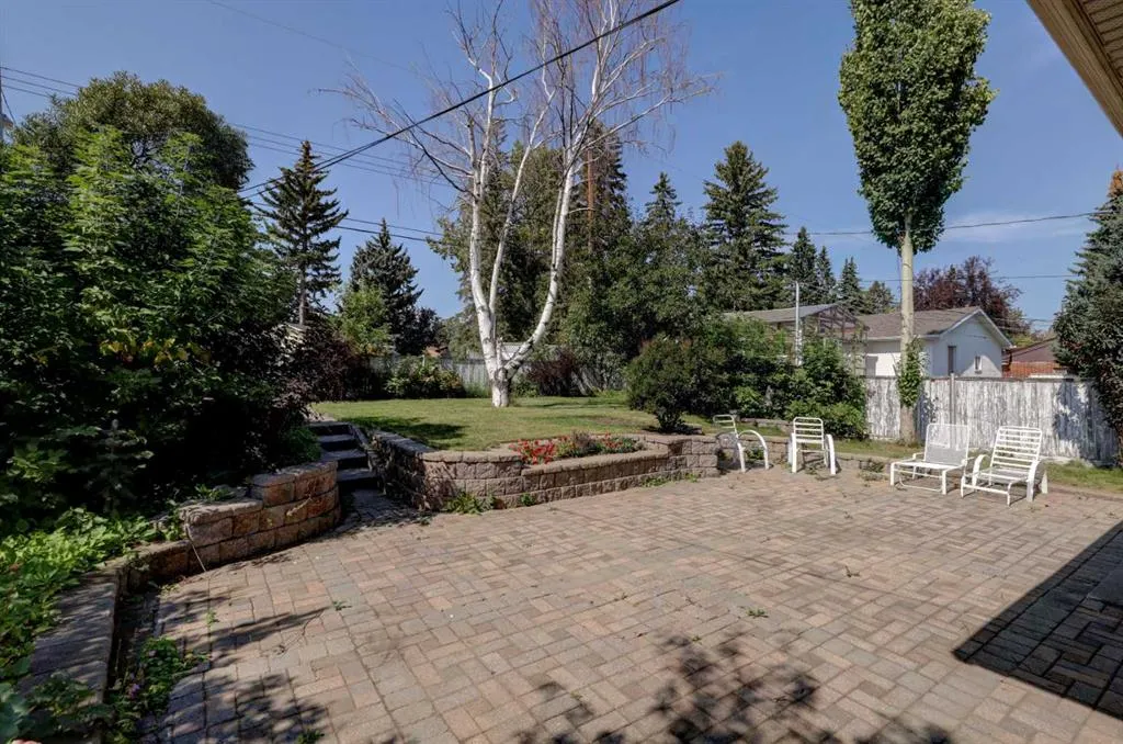 51 Rosewood Road NW