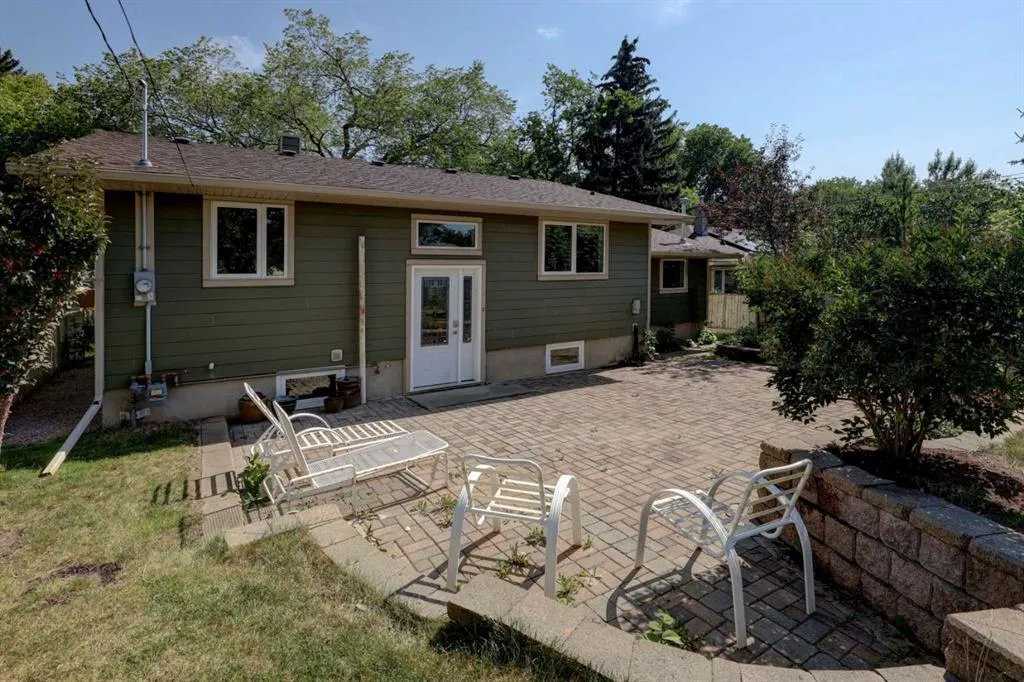 51 Rosewood Road NW