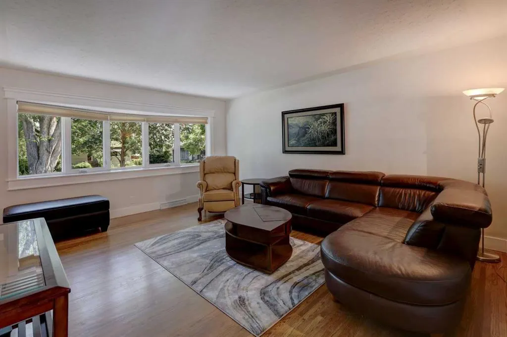51 Rosewood Road NW