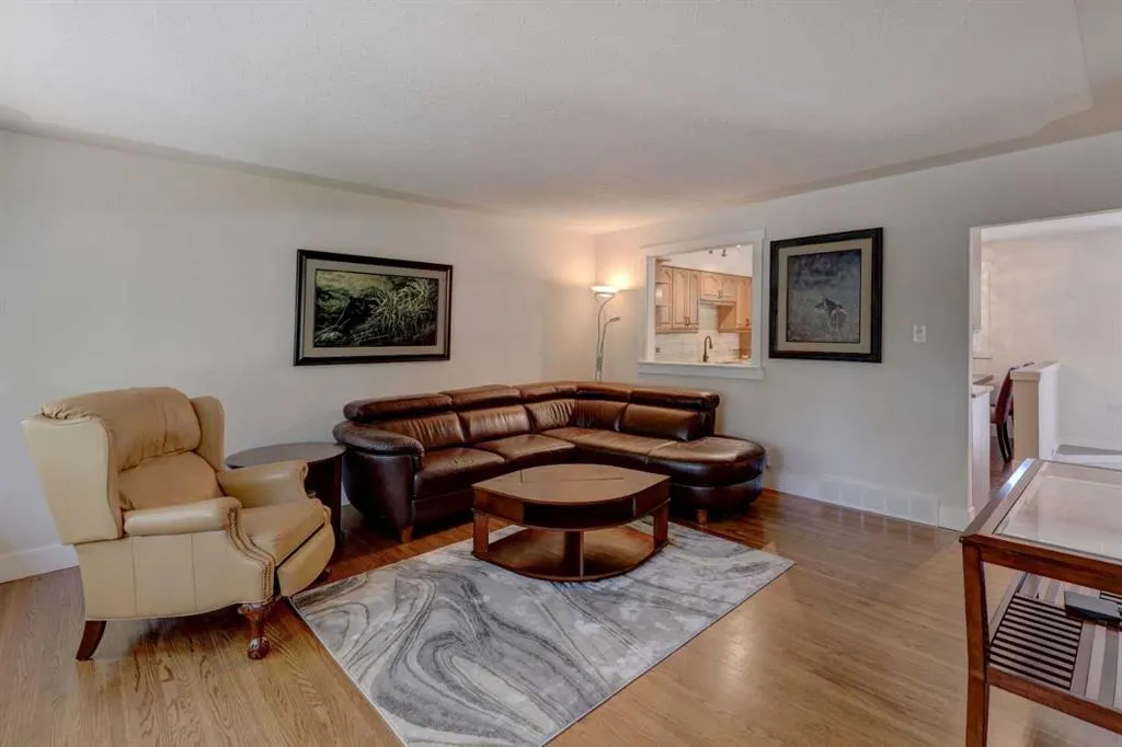 51 Rosewood Road NW