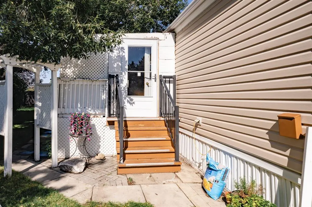 69 Burroughs Place NE