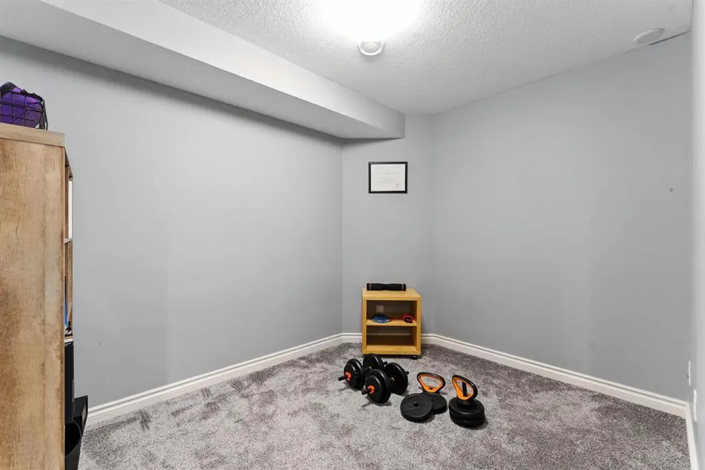29 Douglasbank Way SE