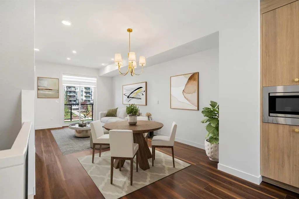 215 Seton Grove SE