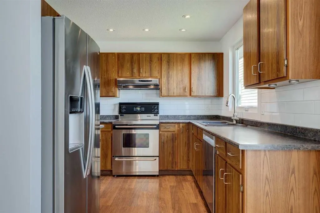 23 Erin Grove Court SE