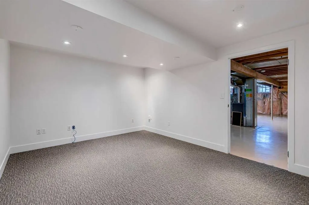 23 Erin Grove Court SE