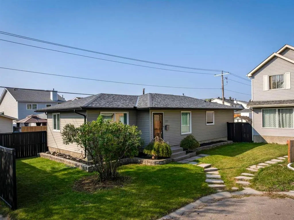 23 Erin Grove Court SE